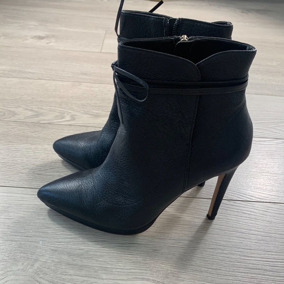 REISS Black Pointed Toe Leather Heeled Ankle Boots - Picture 2 of 11